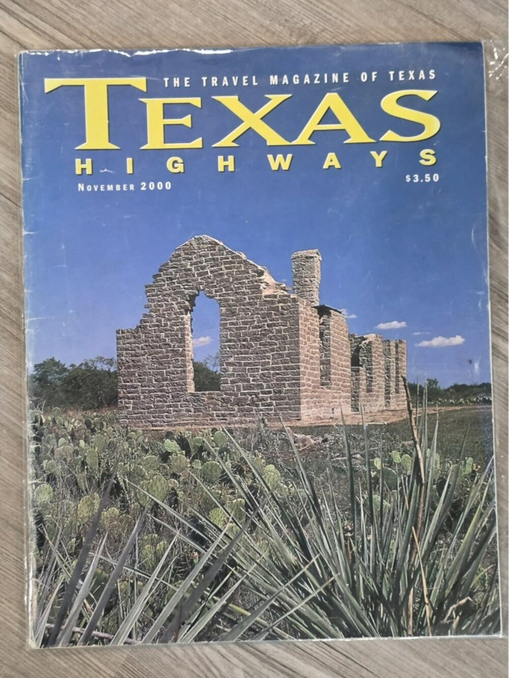 Texas Highways November  2000 Magazine